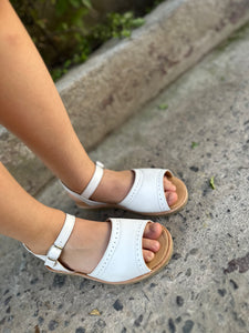 Sandalia Bianca blanca sin talon.