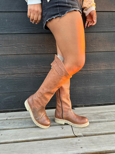 Bota camel Romana crepe 🍁🍂