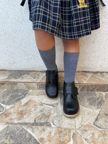 Botín escolar unisex cuero negro