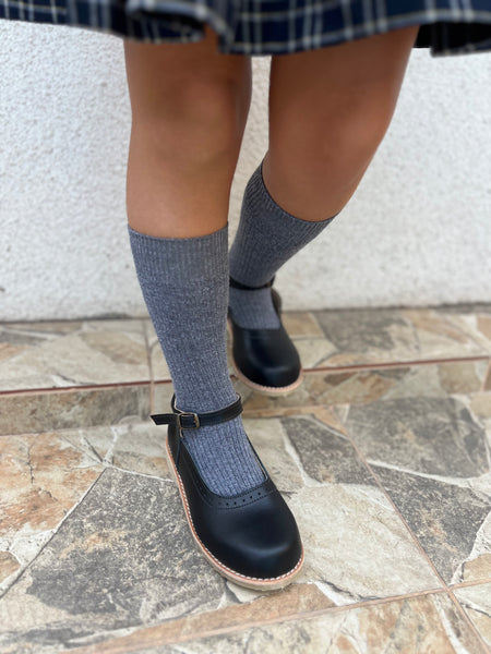 Escolar Mafalda clásico cuero negro