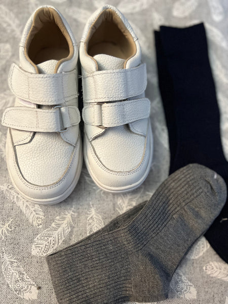 Zapatilla escolar cuero blanco