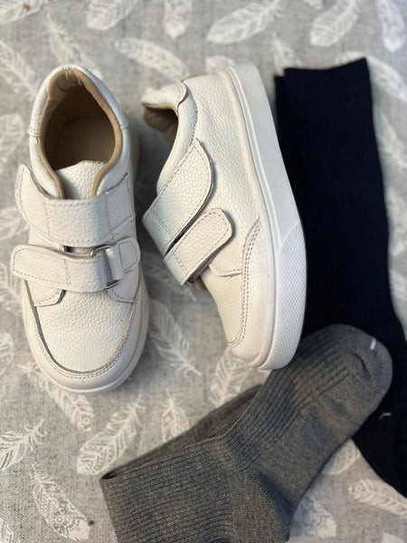 Zapatilla escolar cuero blanco